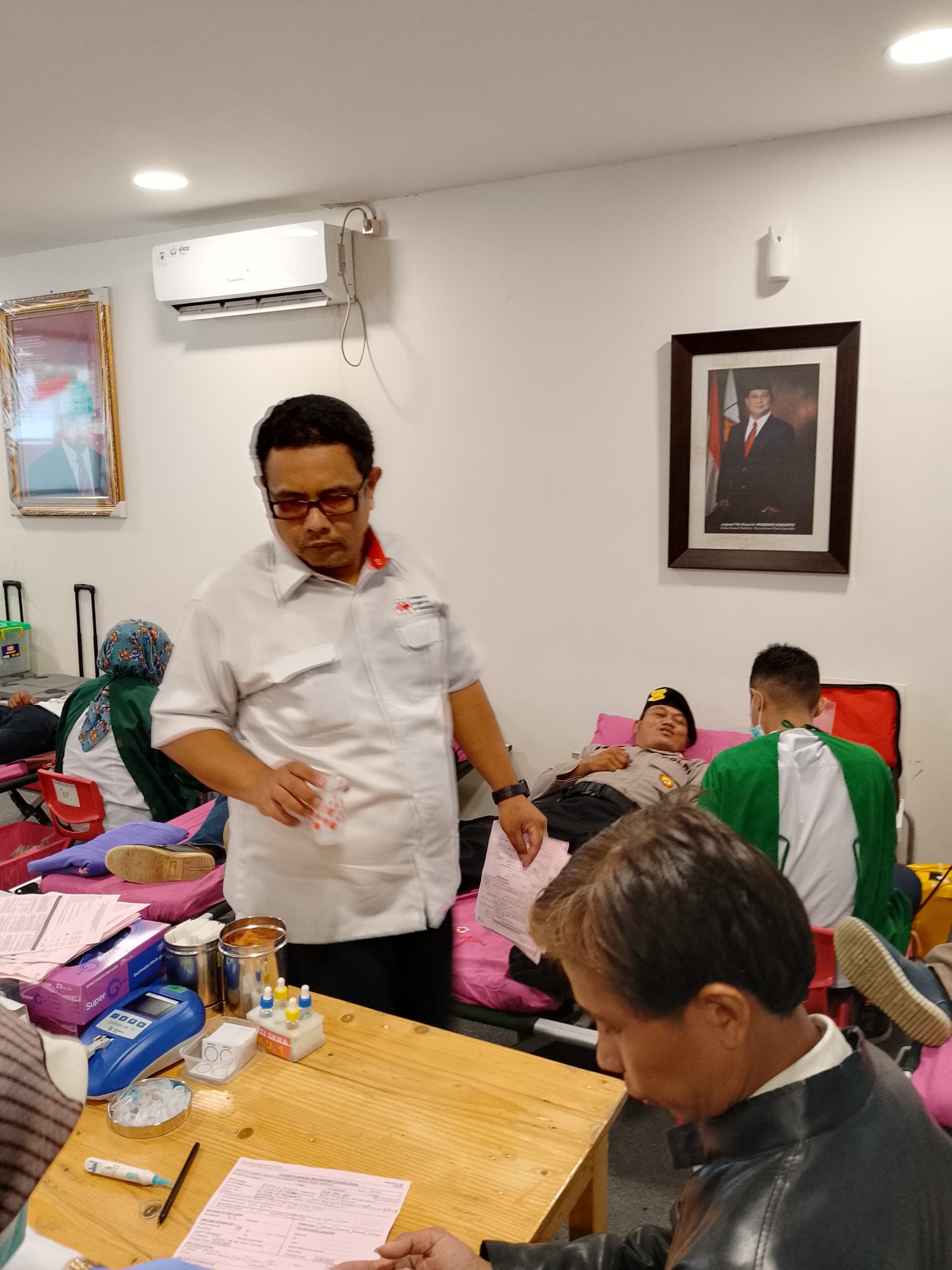 Sebanyak 250 Orang Relawan Prabowo - Gibran Sumbangkan Darah untuk Masyarakat