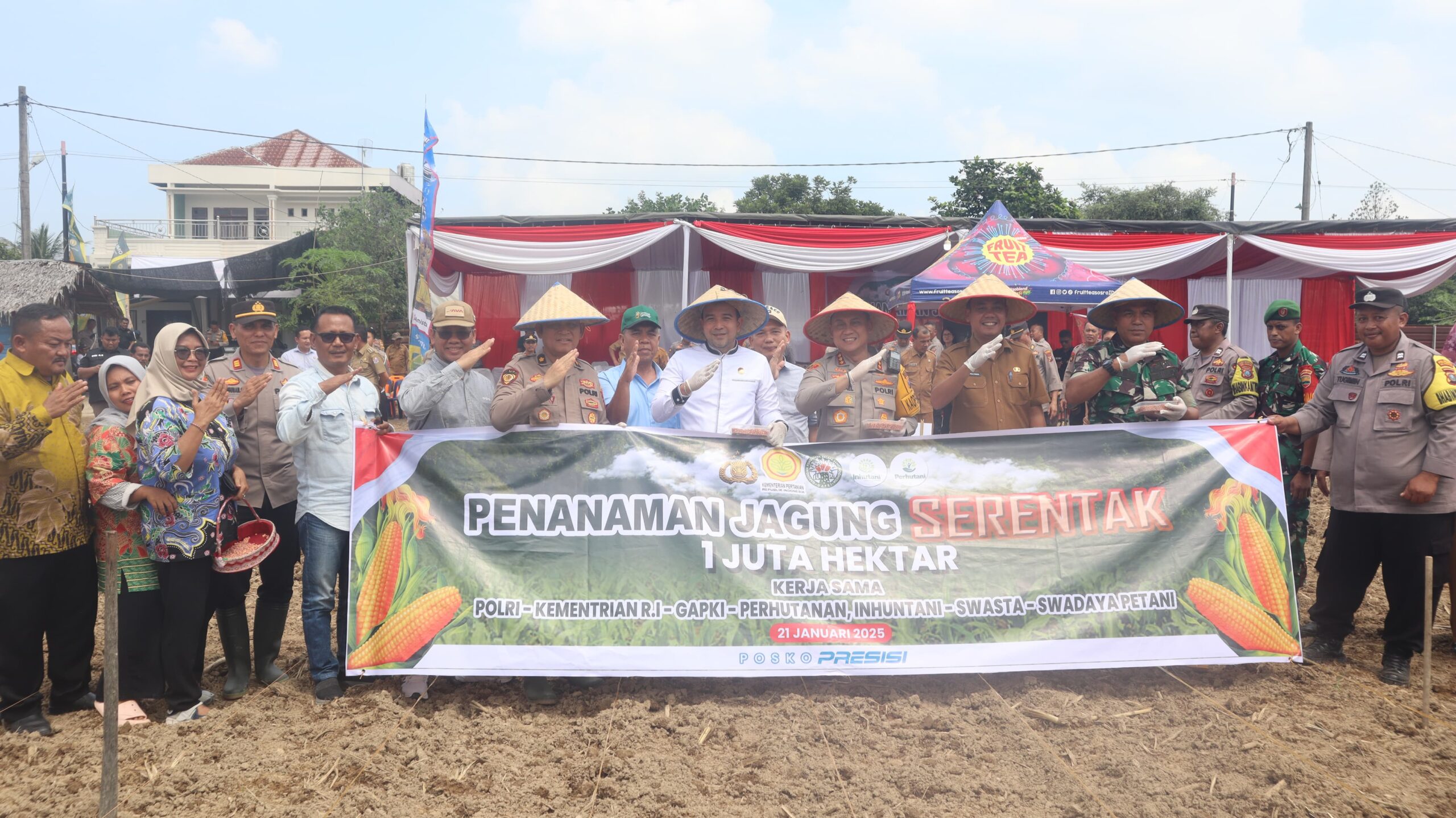 Kapolresta Deli Serdang Bersama Forkopimda Deli Serdang melaksanakan Penanaman jagung Serentak Seluruh Indonesia