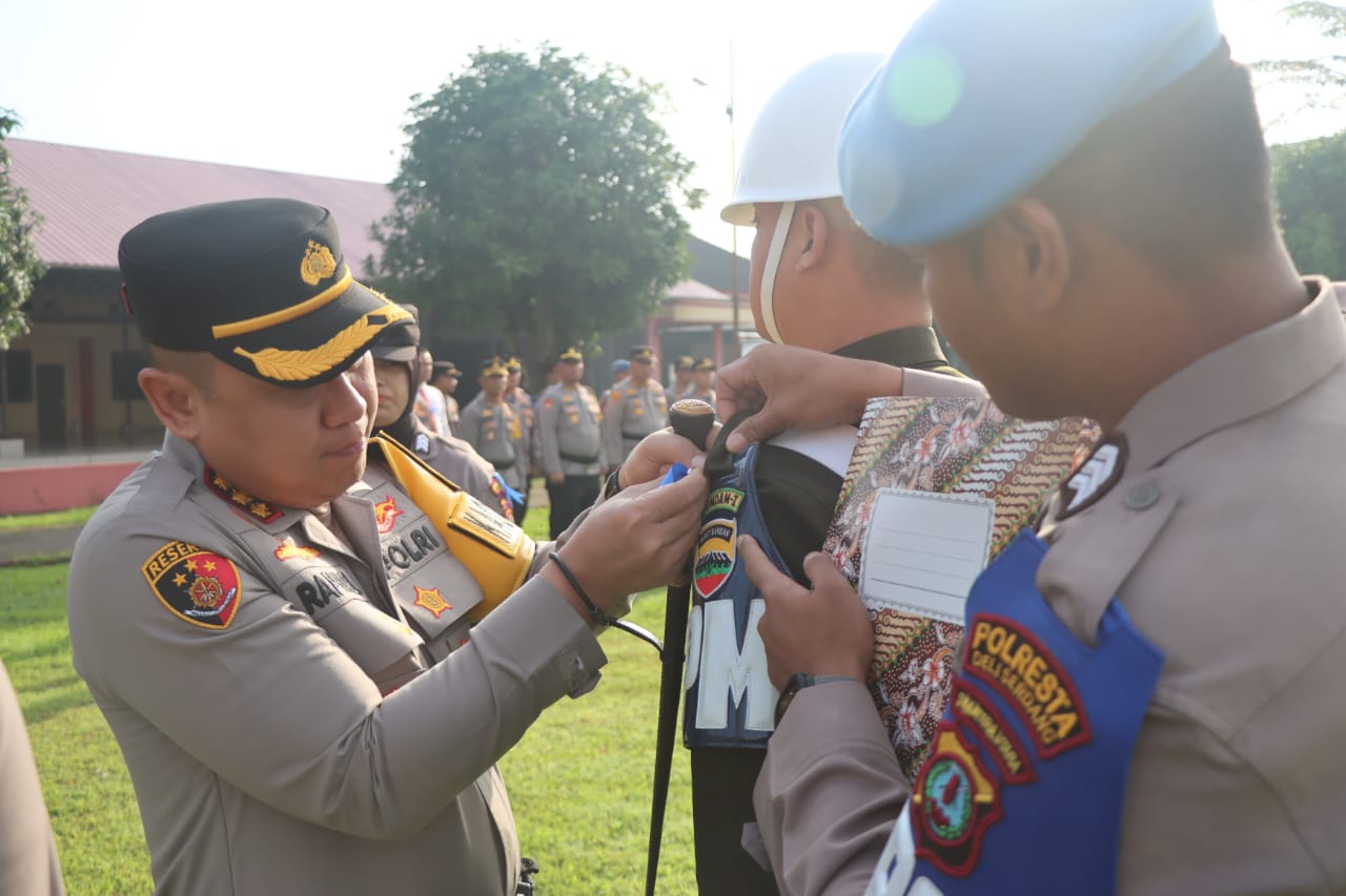 Polresta Deli Serdang Apel Gelar Pasukan Operasi Keselamatan Toba 2025 Polresta Deli Serdang Apel Gelar Pasukan Operasi Keselamatan Toba 2025