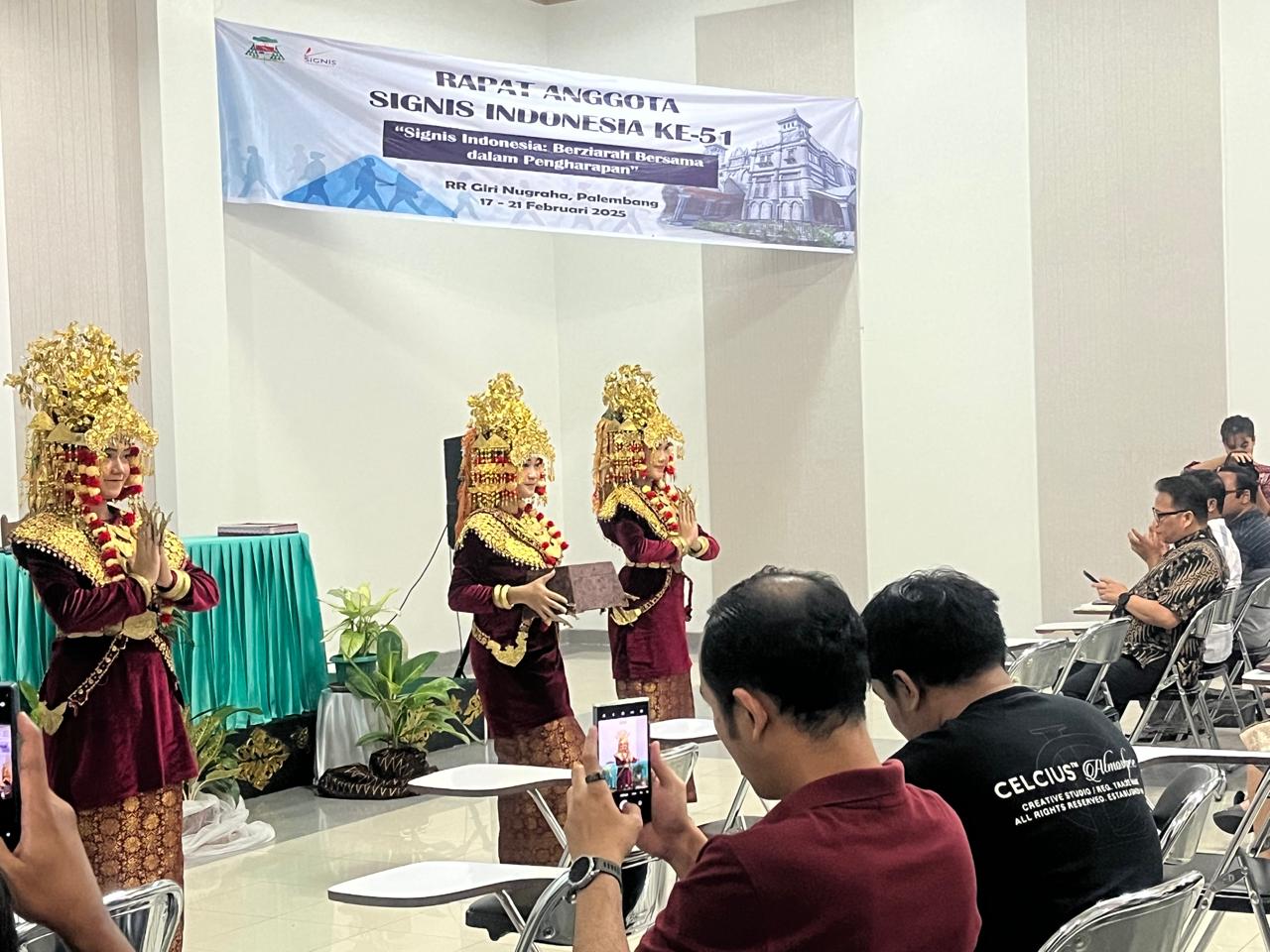 Signis Indonesia Berziarah Bersama Dalam Pengharapan Pada Rapat Anggota ke-51 di Palembang