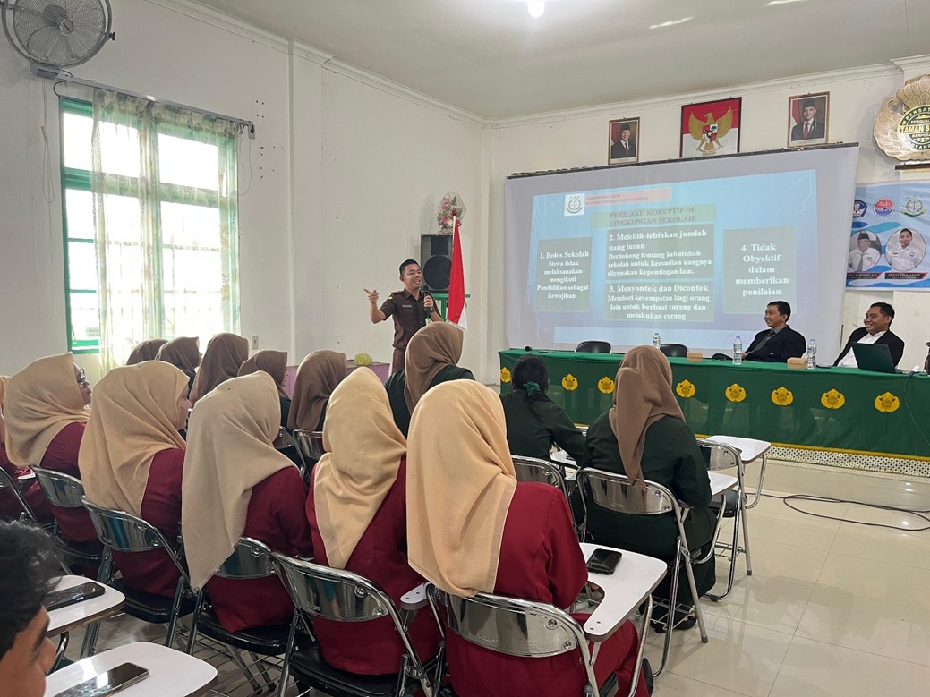 MENANAMKAN INTEGRITAS DENGAN SOSIALISASI PENDIDIKAN ANTI KORUPSI DI SMK1 SWASTA TAMAN SISWA PEMATANGSIANTAR