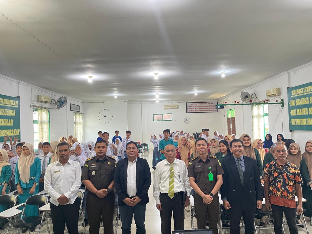 MENANAMKAN INTEGRITAS DENGAN SOSIALISASI PENDIDIKAN ANTI KORUPSI DI SMK1 SWASTA TAMAN SISWA PEMATANGSIANTAR