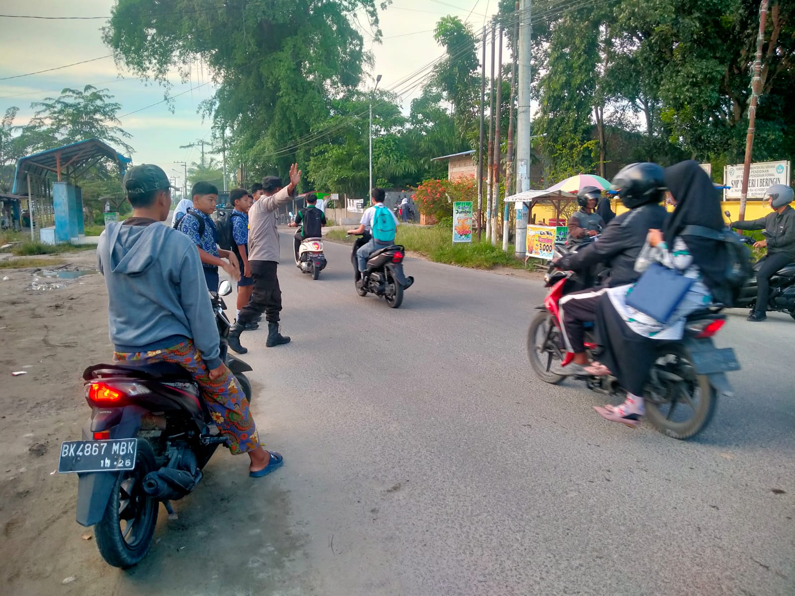 Atasi Kemacetan Polresta Deli Serdang Gelar Pos Padat Pagi