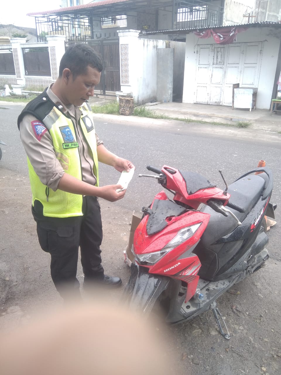 Bonceng 4 Naik Honda Beat, Nabrak Tembok 2 Tewas, 2 Selamat Bonceng 4 Naik Honda Beat, Nabrak Tembok 2 Tewas, 2 Selamat