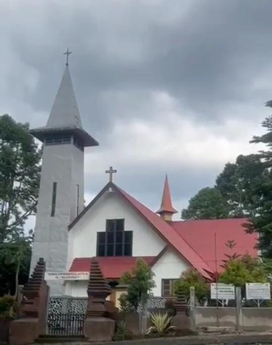 Gereja Katolik St. Mikael Tanjung Sakti dan Wajah Kerukunan Umat Beragama di Kaki Gunung Dempo