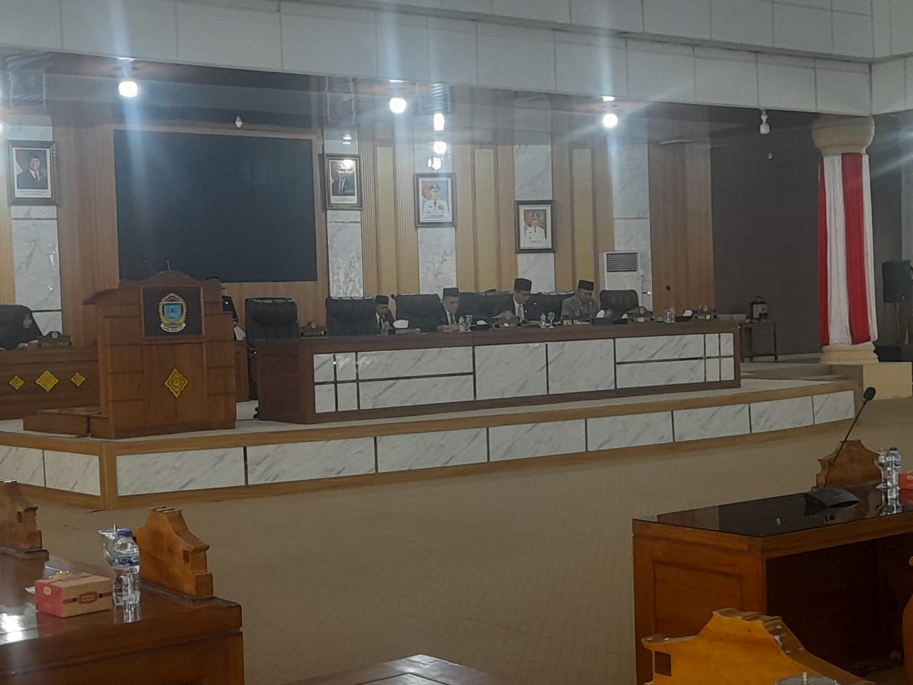 Rapat Paripurna XlV DPRD Ogan Ilir Masa Sidang ke lll Tahun 2025 pada Pembicaraan Tingkat Kesatu Lanjutan