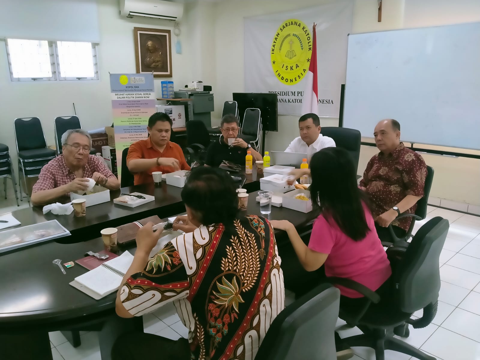 PP ISKA Dalam Dialog Sersan Yang Saling Mencerahkan PP ISKA Dalam Dialog Sersan Yang Saling Mencerahkan