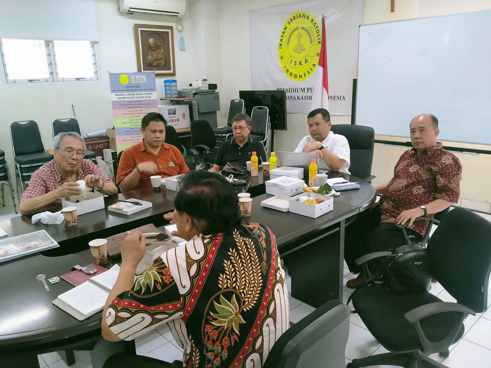 PP ISKA Dalam Dialog Sersan Yang Saling Mencerahkan PP ISKA Dalam Dialog Sersan Yang Saling Mencerahkan