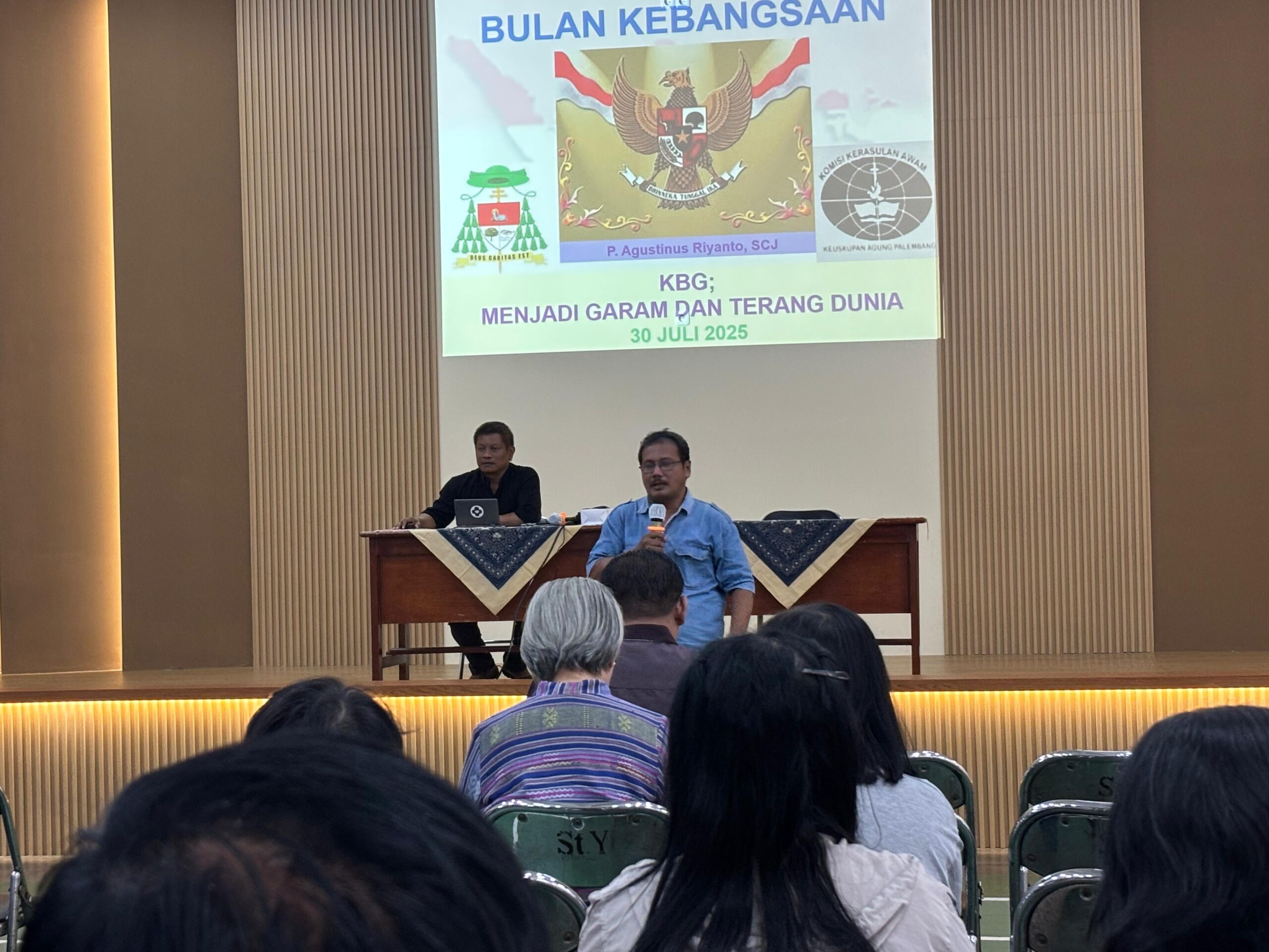 Sosialisasi Bulan Kebangsaan Keuskupan Agung Palembang Dalam Komunitas Basis Gerejawi Menjadi Garam dan Terang Dunia