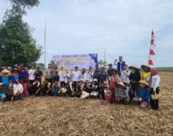 Giat Pemdes Sungairotan kecamatan Rantaupanjang Bersama Polsek Tajungraja Melak Sanakan Program Ketahan Pangat Tanam Jagung
