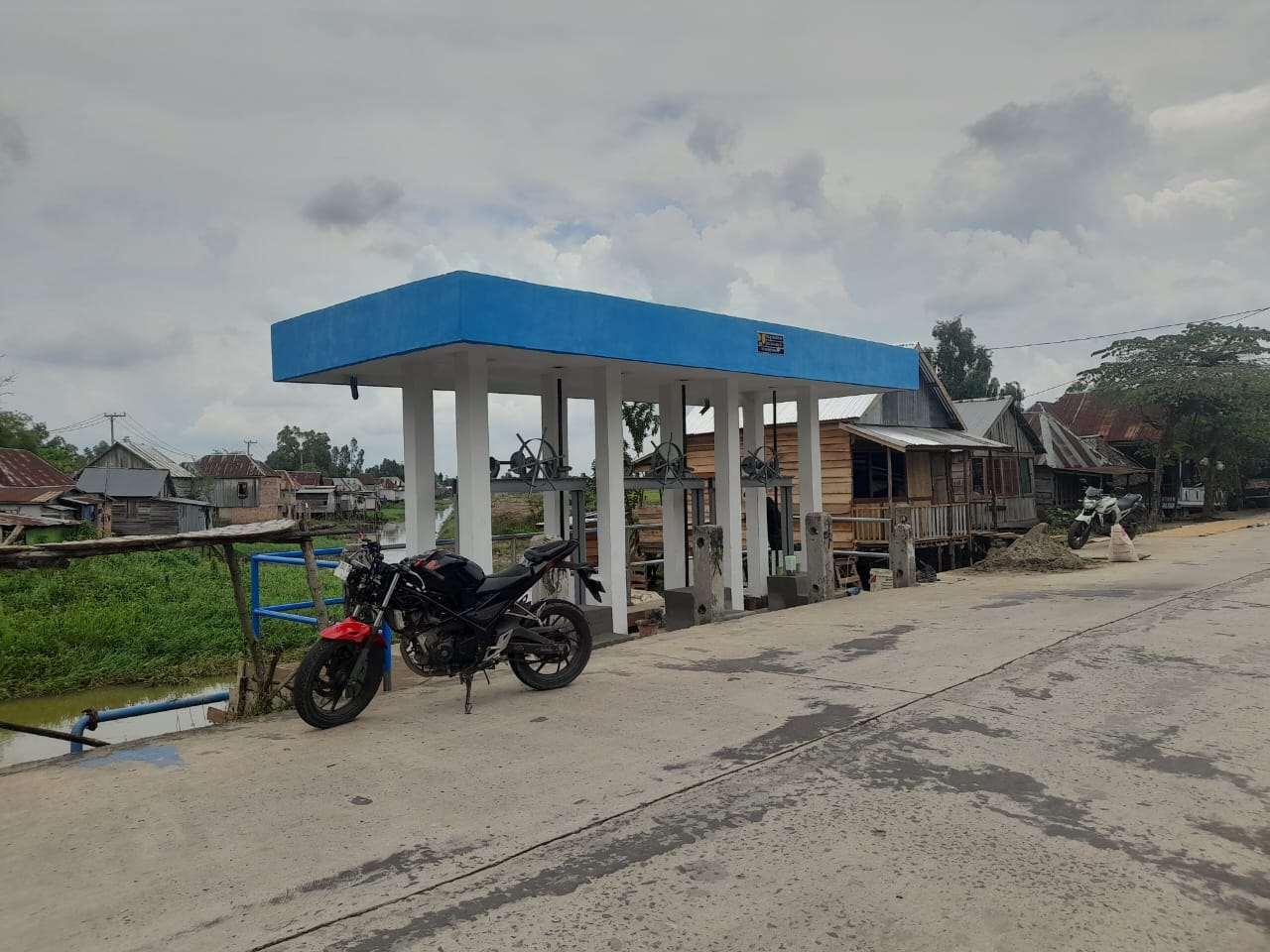 Pembangunan Pintu Air Irigasi Masih Banyak yang Belum Selesai Di Perbaiki Belum diketahui Apa Akibatnya