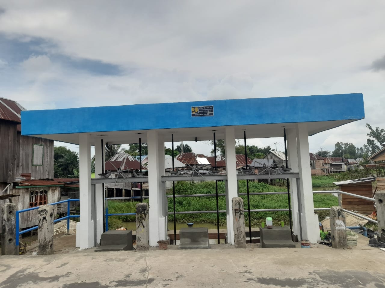 Pembangunan Pintu Air Irigasi Masih Banyak yang Belum Selesai Di Perbaiki Belum diketahui Apa Akibatnya