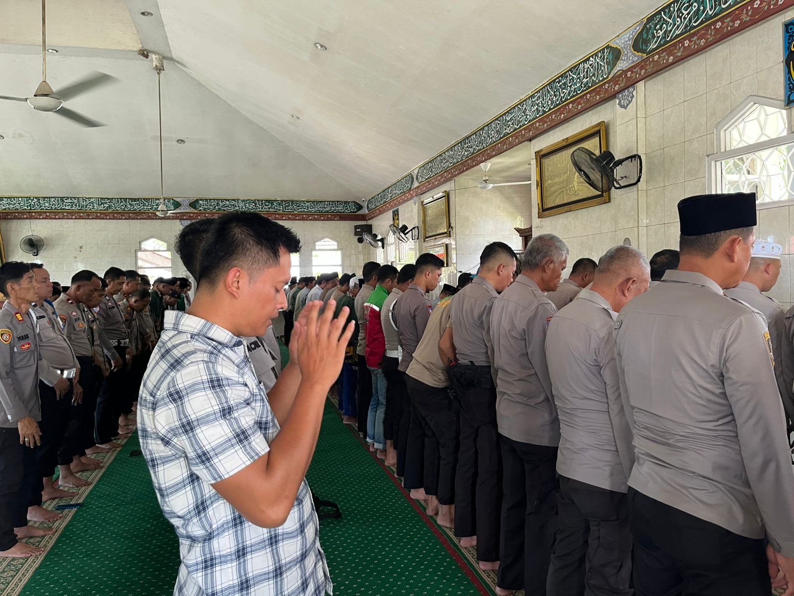 Polres Ogan Ilir Gelar Sholat Ghaib dan Doa Bersama untuk Keamanan dan Keselamatan Seluruh Bangsa Indonesia, Terutama di Wilayah Kabupaten Ogan Ilir
