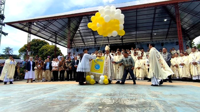 Dengan Aksi Sosial Pelestarian Lingkungan Dan Peluncuran Buku Sejarah Seminari Menengah Christus Sacerdos Pematangsiantar Rayakan Dies Natalis ke-75