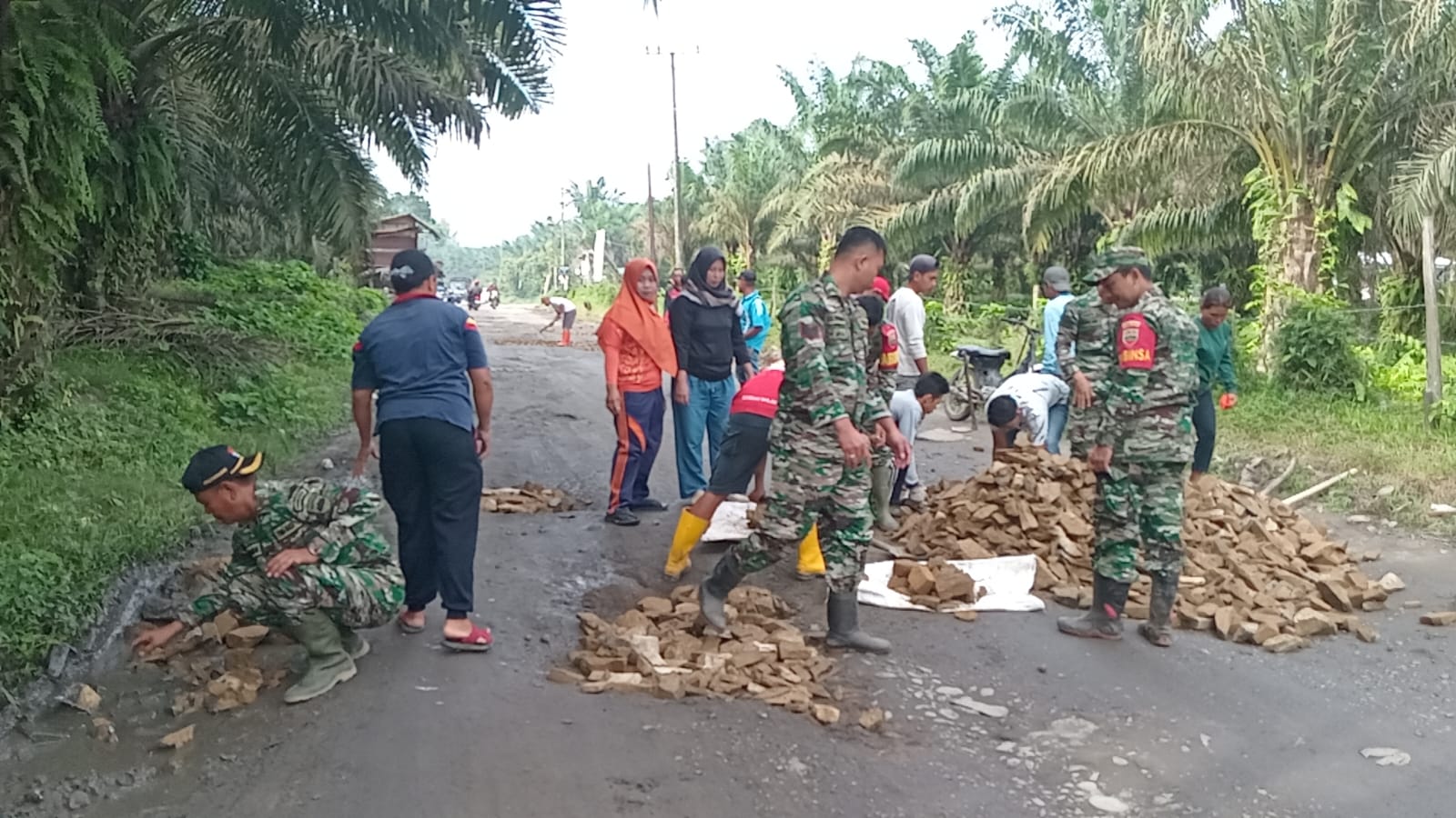 Koramil 19/BP Kodim 0204 Deli Serdang Giat Bakti Teritorial Prima Dalam Rangka HUT TNI Ke-80 Tahun 2025