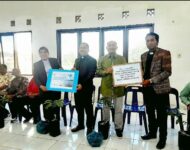 HKBP Lumban Suhi Suhi Kab Samosir Terima Bantuan Bibit Pohon Alpukat dari HKBP Kebayoran Baru Jakarta Selatan