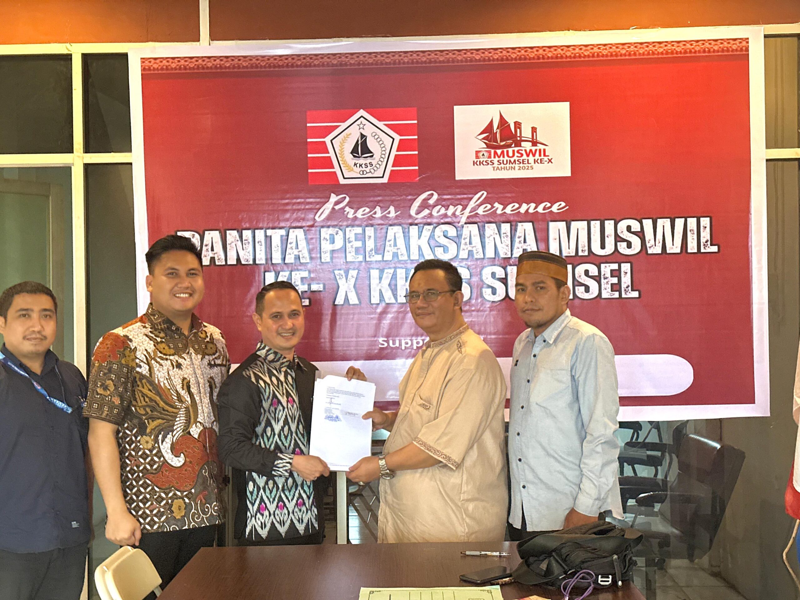 Dr. Sulaiman Helmi, SE., M.M., C.M.A. Jadi Pendaftar Pertama Calon Ketua KKSS Sumsel 2025–2030 Dr. Sulaiman Helmi, SE., M.M., C.M.A. Jadi Pendaftar Pertama Calon Ketua KKSS Sumsel 2025–2030