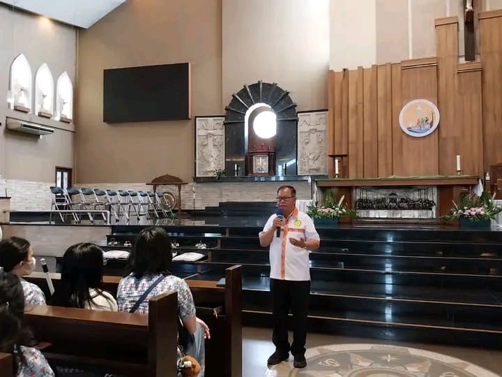 Toleransi dalam Aksi Nyata: Siswa SMA Kusuma Bangsa Palembang Gelar Gotong Royong Kebersihan di Berbagai Tempat Ibadah