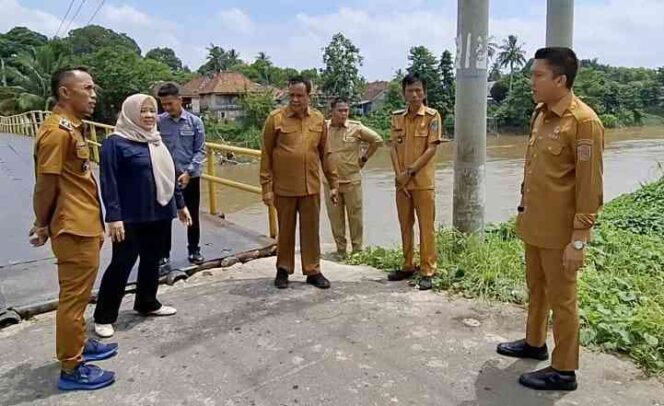Bersama Bupati Panca, Kadis PUPR Cek Jembatan Lubuk Rukam-Muara Kumbang dan Segera Akan Diperbaiki