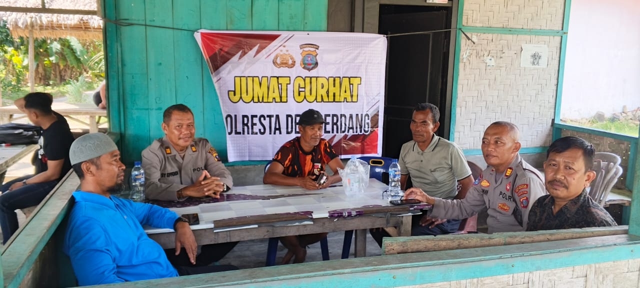 Melalui Program Jumat Curhat, Polresta Deli Serdang Tingkatkan Silaturahmi Masyarakat