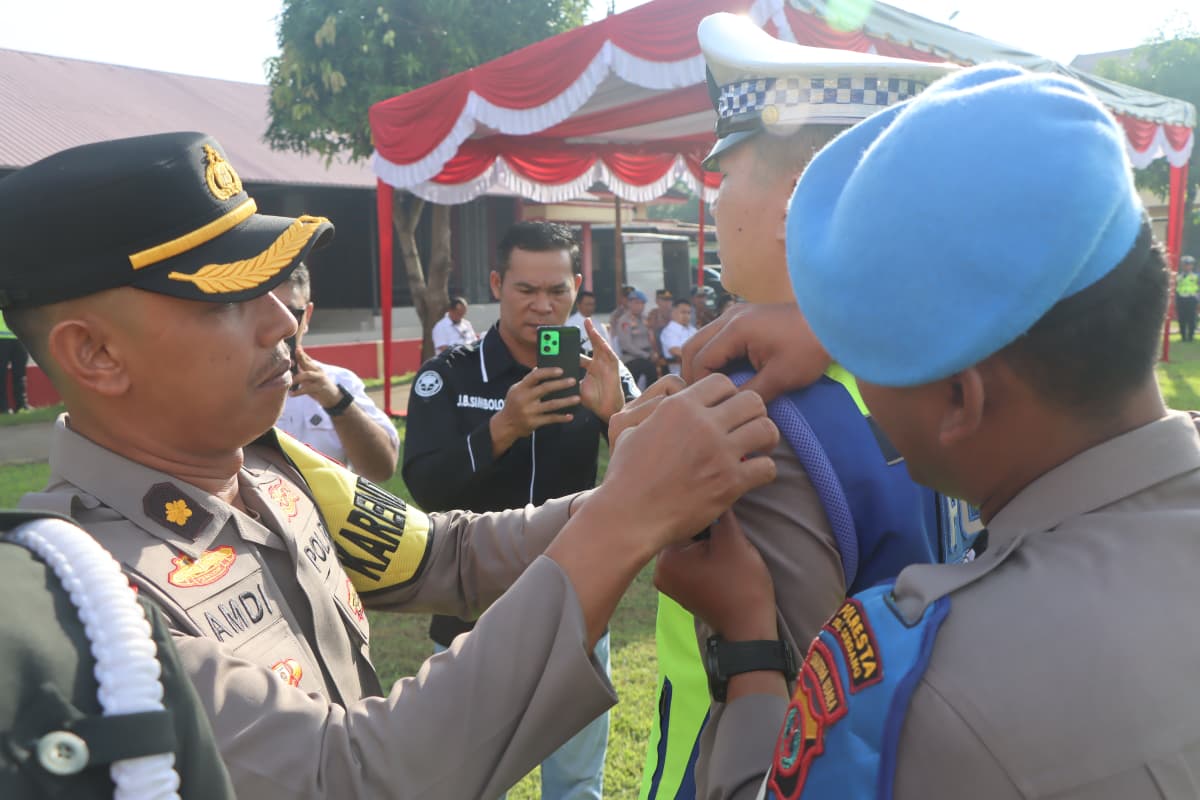 Polresta Deli Serdang Gelar Apel Pasukan Operasi Zebra Toba 2025 Polresta Deli Serdang Gelar Apel Pasukan Operasi Zebra Toba 2025