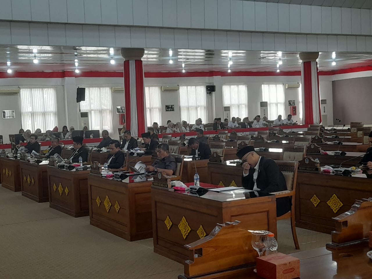 DPRD Ogan Ilir Menggelar Rapat PariPurna XXlll Masa Sidang ke l Tahun 2025 Masa Sidang ke l (Lanjutan) penyampaian Jawaban Atau/penjelasan Bupati Ogan Ilir Pandangan Umum Fraksi-fraksi DPRD Ogan ilir