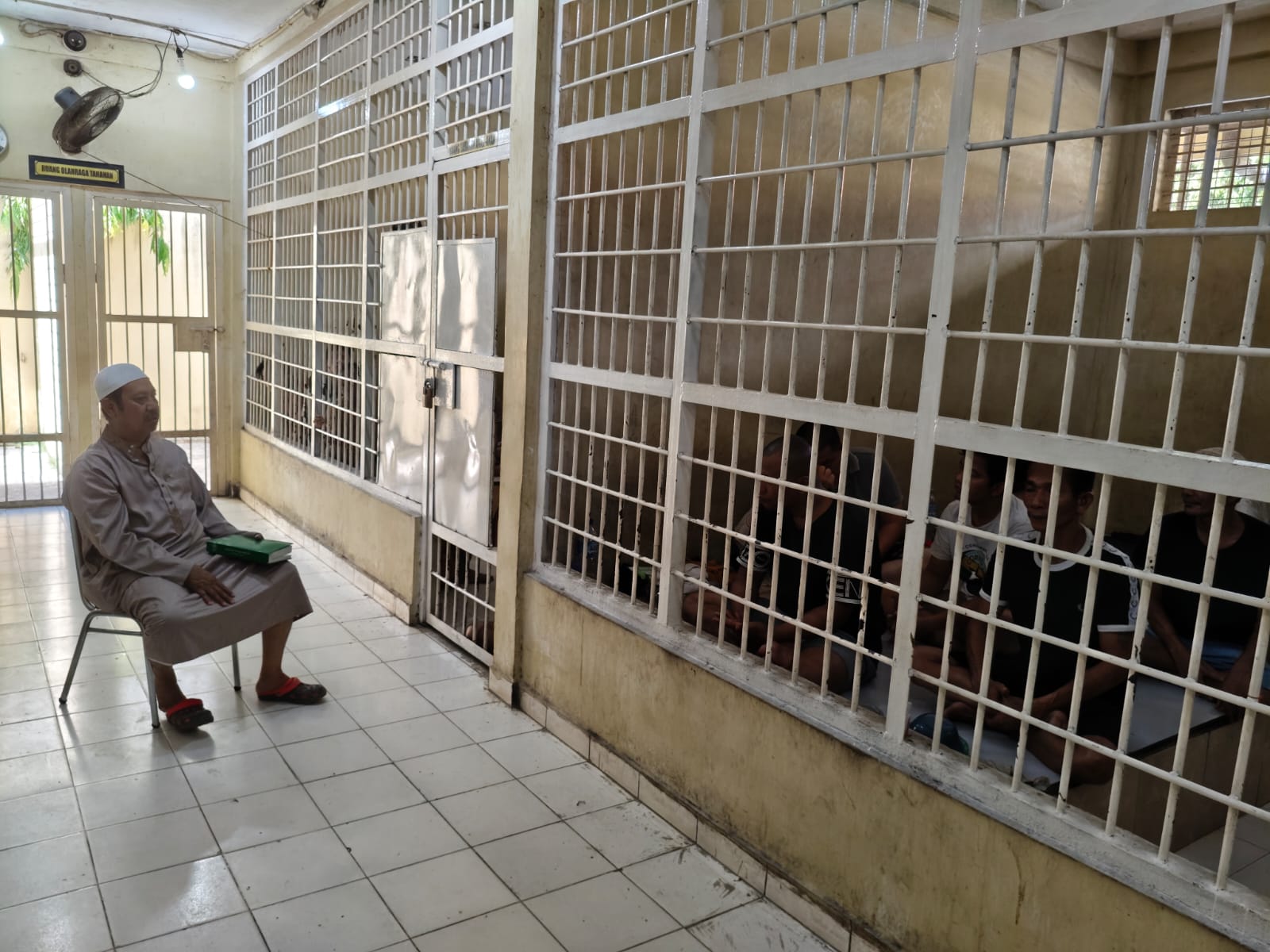 Ustadz Ali Ajak Tahanan Polres Ogan Ilir: Segeralah Bertaubat, Perbaiki Diri Sebelum Ajal Menjemput