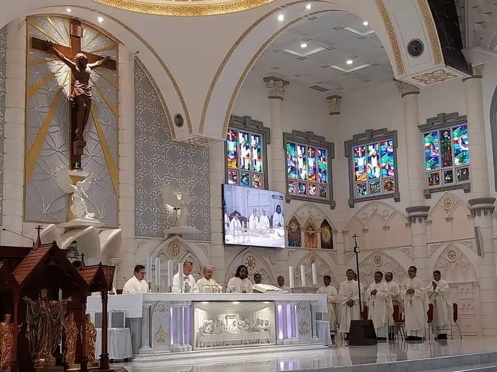 Keuskupan Agung Palembang Tutup Tahun KBG 2025: Refleksi "Gereja Sampan" dan Menyongsong Tahun Devosional 2026 Keuskupan Agung Palembang Tutup Tahun KBG 2025: Refleksi "Gereja Sampan" dan Menyongsong Tahun Devosional 2026