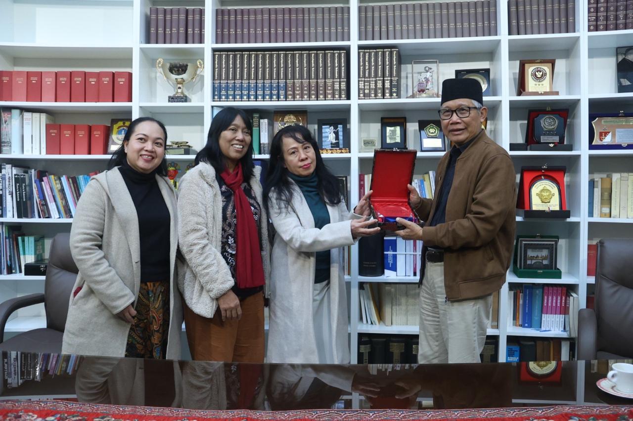 Demi Keselamatan, Dubes Trias Kuncahyono: Setiap WNI ke ITALIA Wajib Lapor KBRI Demi Keselamatan, Dubes Trias Kuncahyono: Setiap WNI ke ITALIA Wajib Lapor KBRI