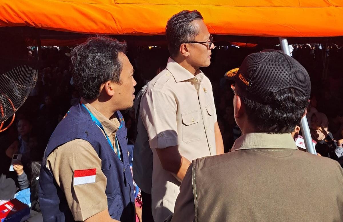Bio Farma Group Salurkan, Bantuan dari Kimia Farma dan Indofarma ke Warga Terdampak Bencana Bio Farma Group Salurkan, Bantuan dari Kimia Farma dan Indofarma ke Warga Terdampak Bencana