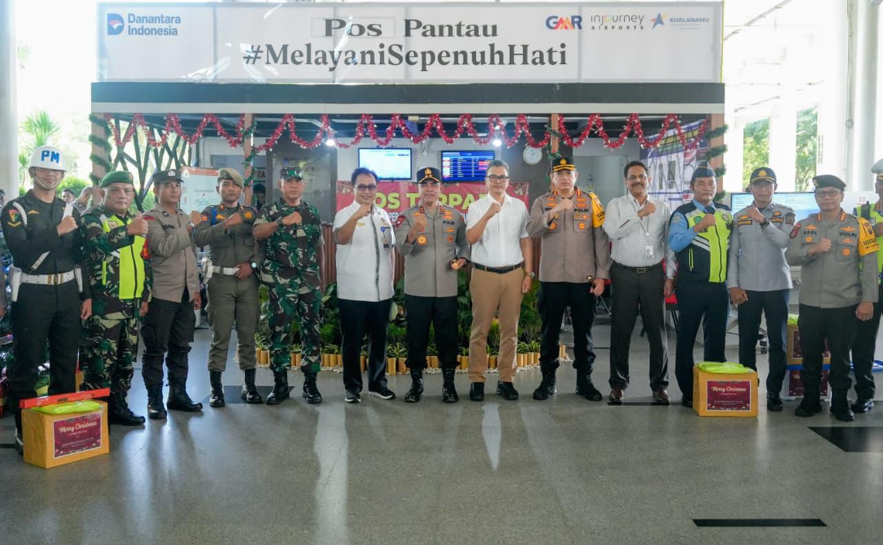 Kapolresta Deli Serdang Dampingi Kapolda Sumut Monitoring Situasi Bandara Kuala Namu dan Cek Pos Terpadu Ops Lilin Toba 2025