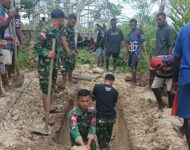 Wujud Kepedulian, Pos Kaibar Satgas Yonif 123/Rajawali Hadiri Pemakaman Warga Kampung Amazu