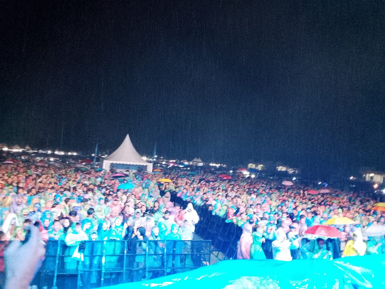 Kadin PUPR Ogan Ilir Bersama Sekda Dicki Salendra Hadiri Pesta Rakyat Dalam Rangka Memperingati HUT Ogan Ilir