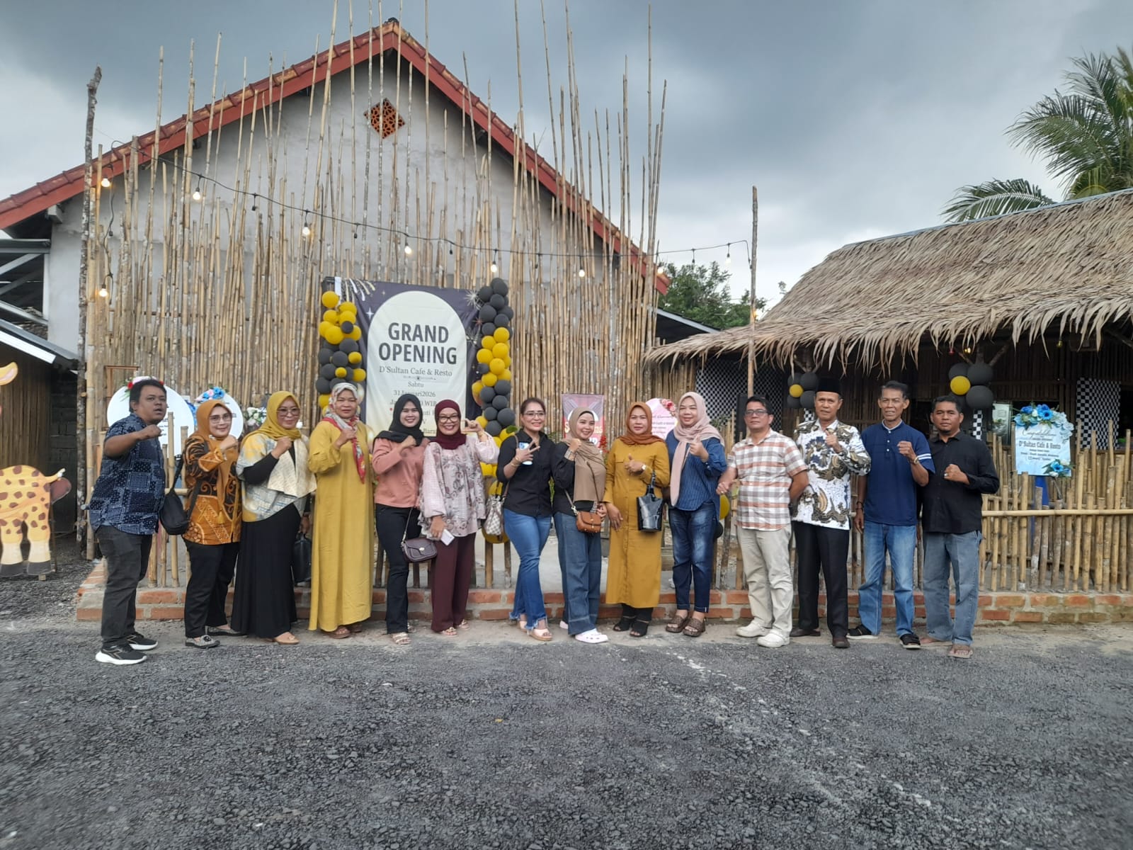 Gran Opening Tempat Nongkrong Baru di Cafe D' Sultan Cafe dan & Resto Gran Opening Tempat Nongkrong Baru di Cafe D' Sultan Cafe dan & Resto
