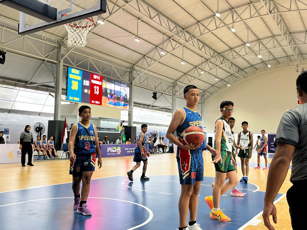 Duel Sengit di Puncak: SMP Kusuma Bangsa Tantang SMPN 1 Muara Enim di Final MDP Liga Basket Pelajar se-Sumsel