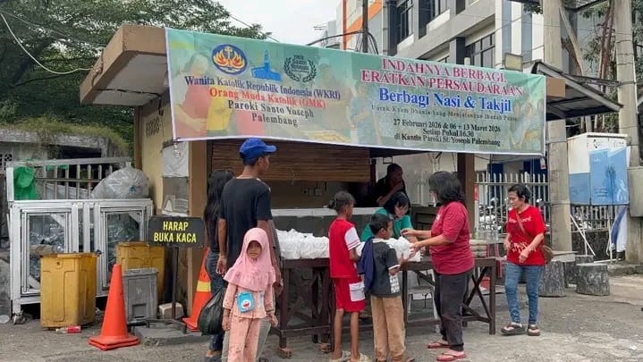 Rawat Toleransi, Gereja Katolik St. Yoseph Palembang Bagikan Takjil Selama Ramadan Rawat Toleransi, Gereja Katolik St. Yoseph Palembang Bagikan Takjil Selama Ramadan