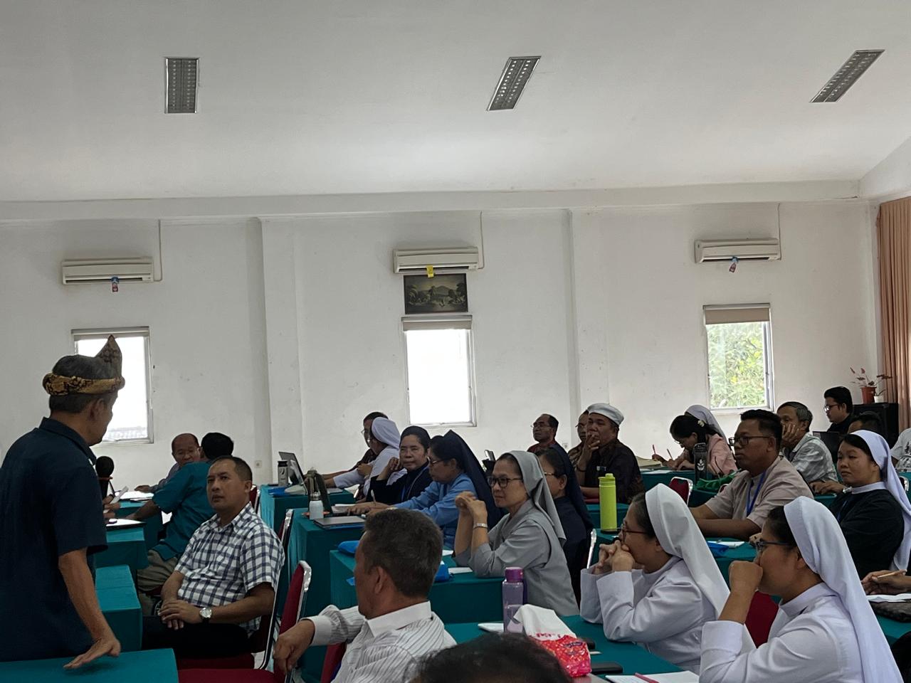 Perkuat Sinergi, Komdik Regio Sumatera Gelar Pertemuan Strategis di Palembang untuk Bahas Kurikulum Khas Katolik Perkuat Sinergi, Komdik Regio Sumatera Gelar Pertemuan Strategis di Palembang untuk Bahas Kurikulum Khas Katolik
