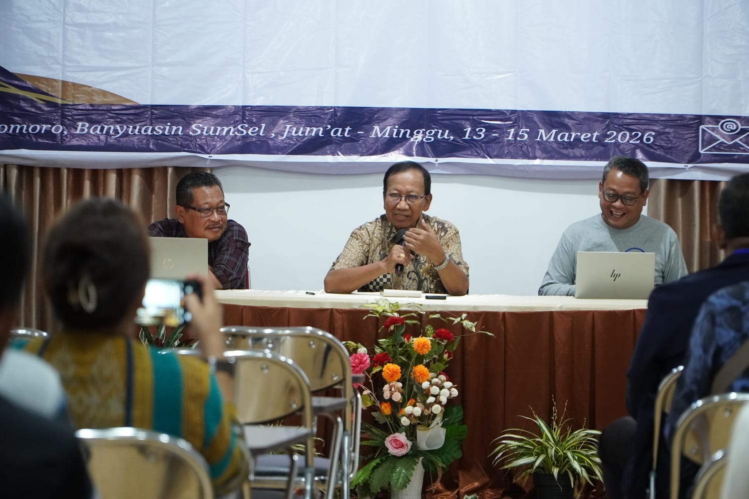Membangun Sistem Tanggap Darurat Profesional di Paroki-Paroki Keuskupan Agung Palembang Membangun Sistem Tanggap Darurat Profesional di Paroki-Paroki Keuskupan Agung Palembang
