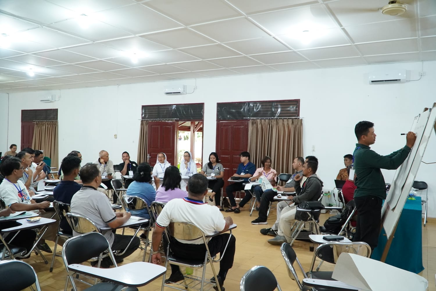 Membangun Sistem Tanggap Darurat Profesional di Paroki-Paroki Keuskupan Agung Palembang Membangun Sistem Tanggap Darurat Profesional di Paroki-Paroki Keuskupan Agung Palembang