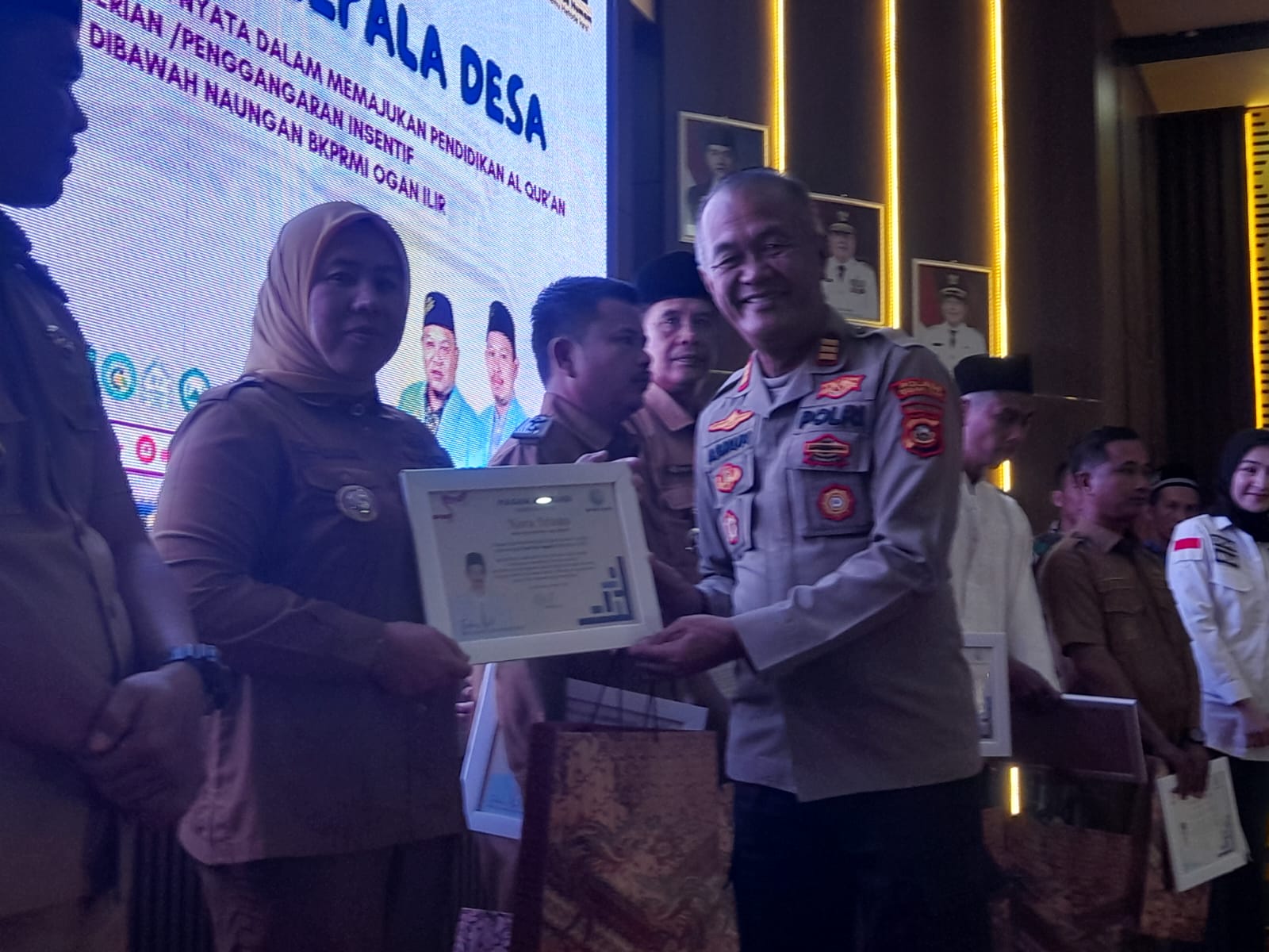 Polres Ogan Ilir Dukung Peringatan Hari Guru Ngaji, Kasat Binmas: Peran Guru Ngaji Sangat Penting Bagi Generasi Muda