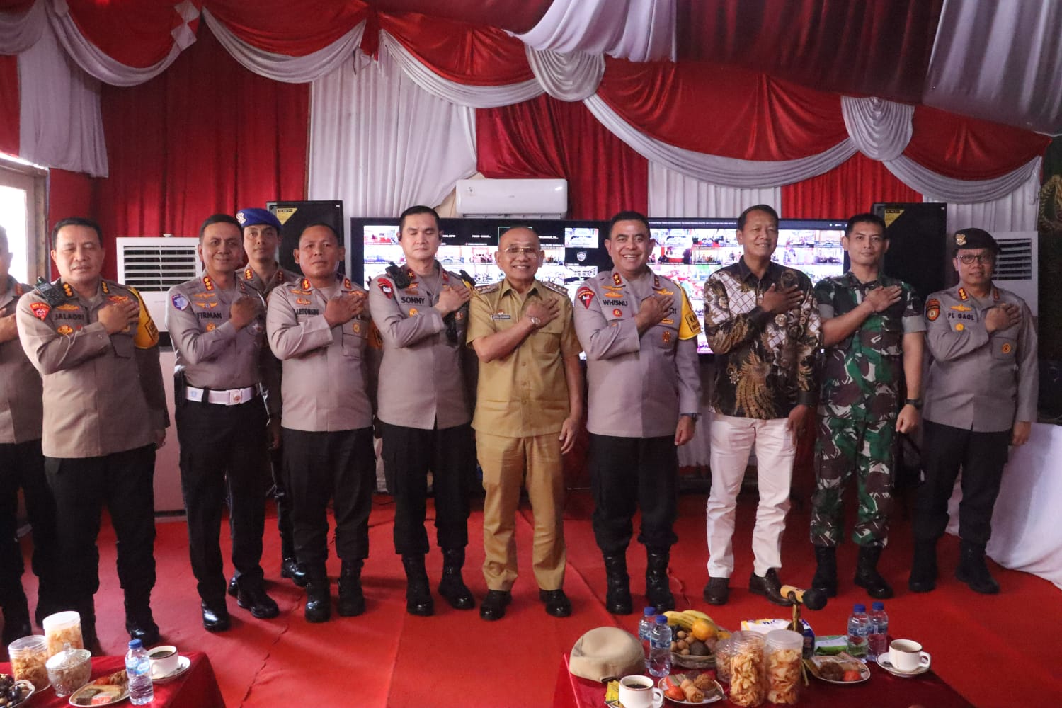 Kapolres Simalungun Dampingi Kapolda Sumut Ikuti Arahan Kapolri Di Parapat, Perkuat Pengamanan Arus Balik Operasi Ketupat 2026
