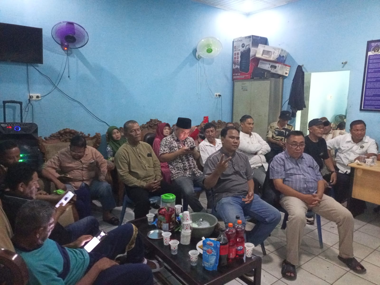 Momen Ketua PWI (OI) Halalbihalal Degan Anggota dan Undian Umroh Di kantor Sekretariat Ogan ilir