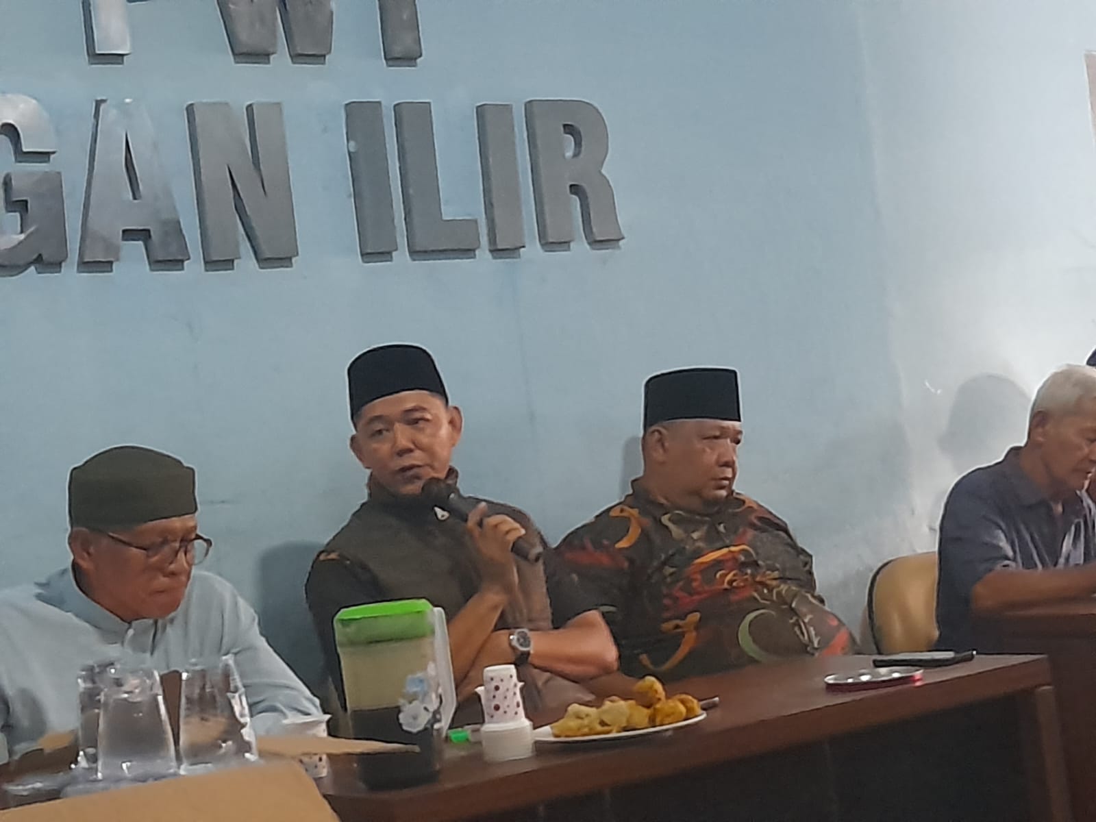 Momen Ketua PWI (OI) Halalbihalal Degan Anggota dan Undian Umroh Di kantor Sekretariat Ogan ilir