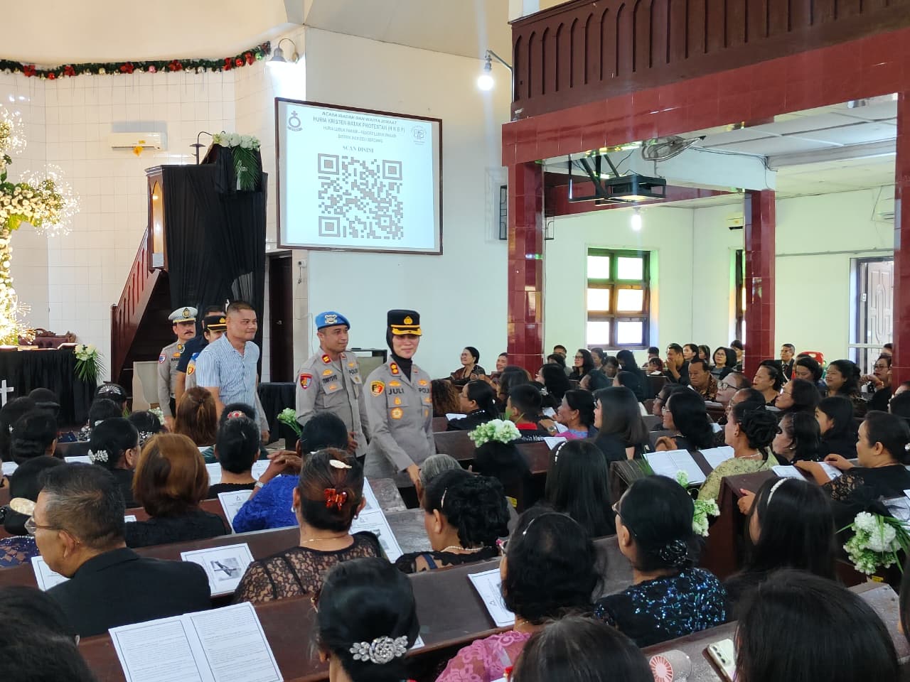 Polresta Deli Serdang Laksanakan Pengamanan Ibadah Jumat Agung