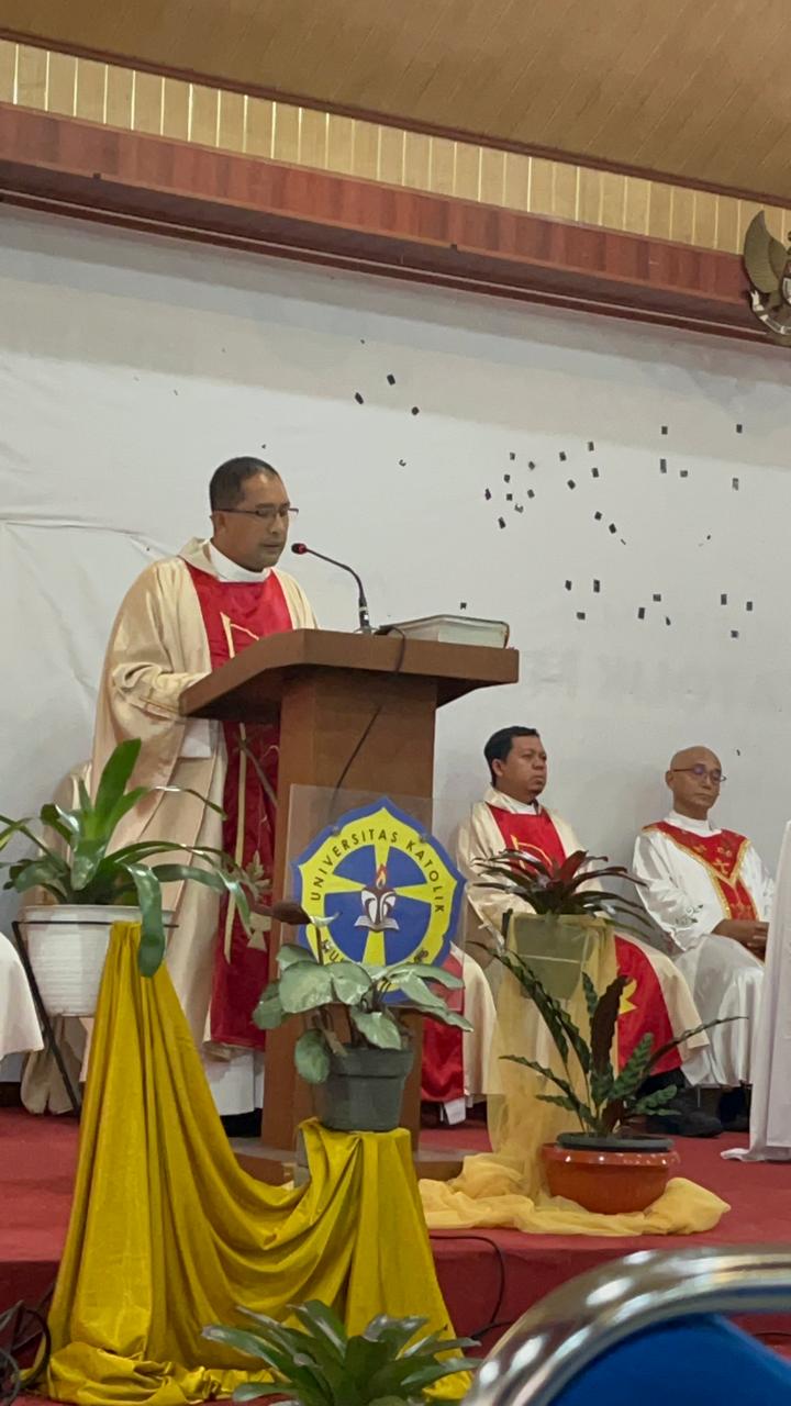 Rayakan Paskah Bersama, UKMC Perkuat Sinergi dan Semangat "Veritas Et Scientia Nobis Lumen"