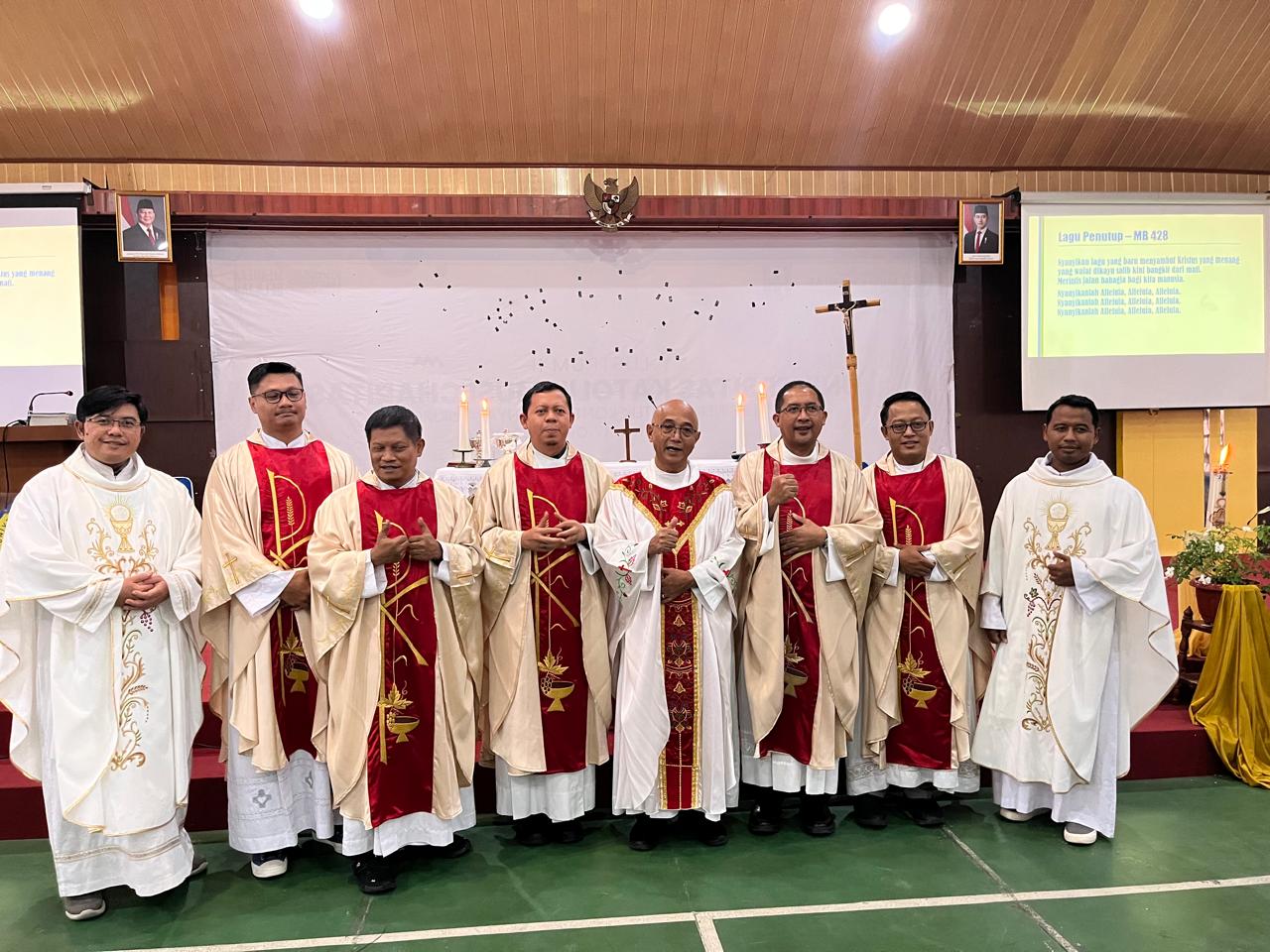 Rayakan Paskah Bersama, UKMC Perkuat Sinergi dan Semangat "Veritas Et Scientia Nobis Lumen"