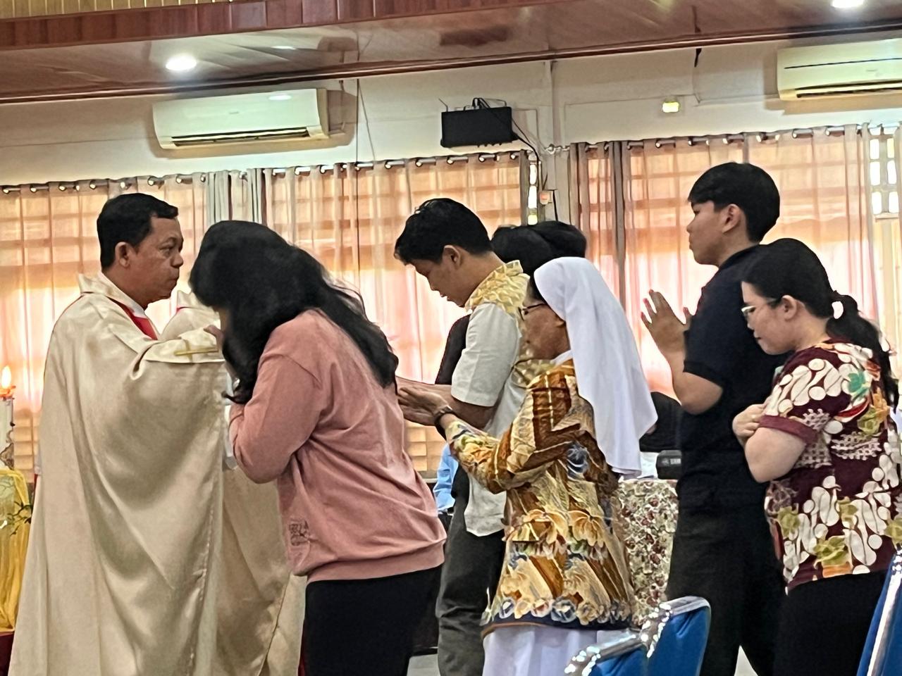 Rayakan Paskah Bersama, UKMC Perkuat Sinergi dan Semangat "Veritas Et Scientia Nobis Lumen"