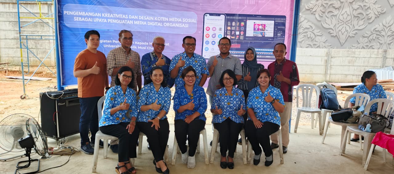 Berdayakan Ibu-Ibu WKRI, UKMC Gelar Pendampingan Kreativitas Konten Media Sosial di Stasi Hilarius