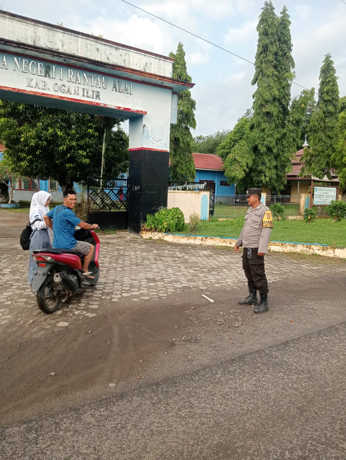 Personel Polsek Rantau Alai Gelar Strong Point Pagi, Antisipasi Laka dan Kemacetan di Titik Rawan