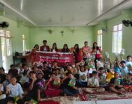 Perkuat Ketahanan Keluarga di Era Digital, UKMC Palembang Gelar Pengabdian Masyarakat di Wilayah Pasang Surut